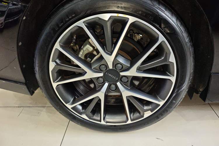 Used Lynk & Co 03 2022 2.0TD DCT JingPro Right Rear Wheel Hub