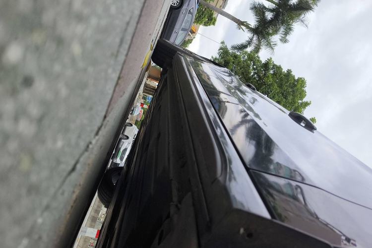 Used Lynk & Co 03 2022 1.5TD DCT JingPlus Right Side Sill