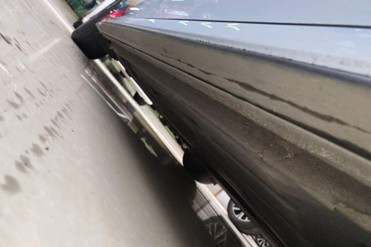 Used Lynk & Co 03 2022 2.0TD DCT GenioPlus Right Side Sill