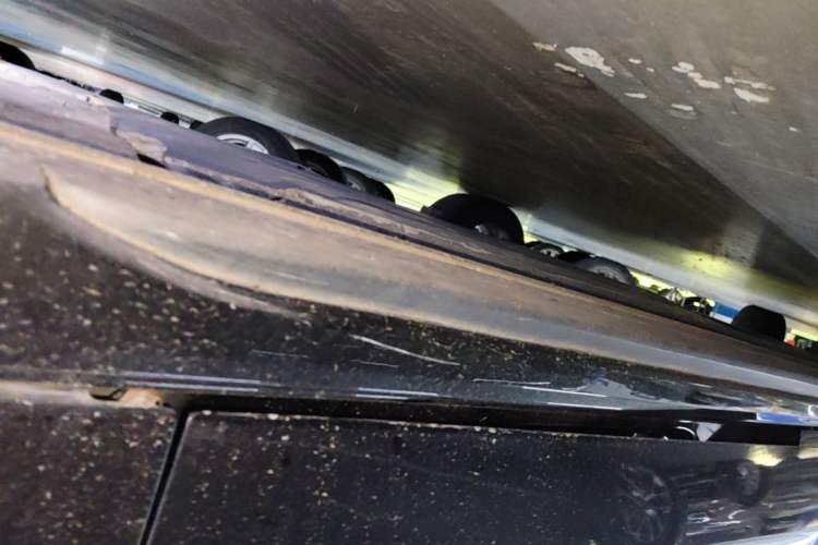 Used Lynk & Co 03 2022 1.5TD DCT JingPro Right Side Sill