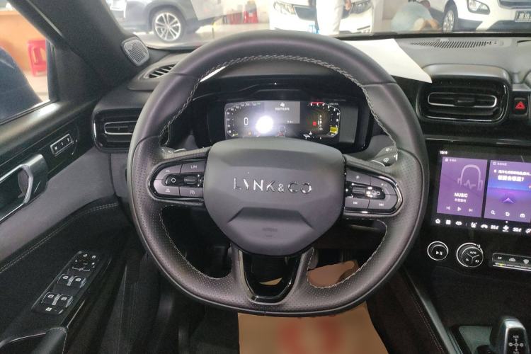 Used Lynk & Co 03 2022 2.0TD DCT JingPro Steering Wheel