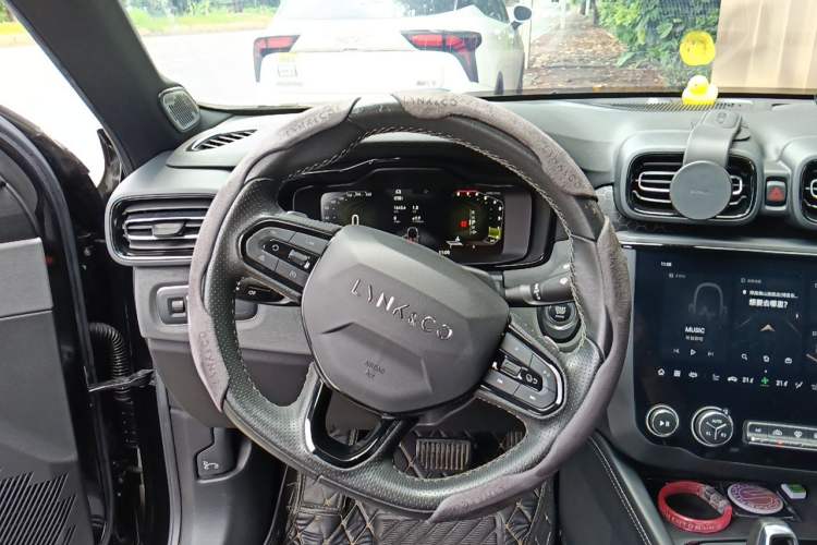 Used Lynk & Co 03 2022 1.5TD DCT JingPro Steering Wheel