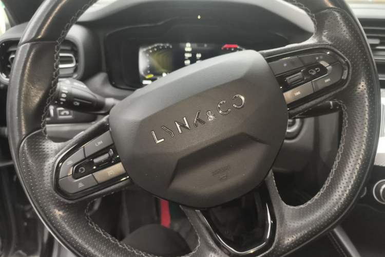 Used Lynk & Co 03 2022 2.0TD DCT JingPro Steering Wheel