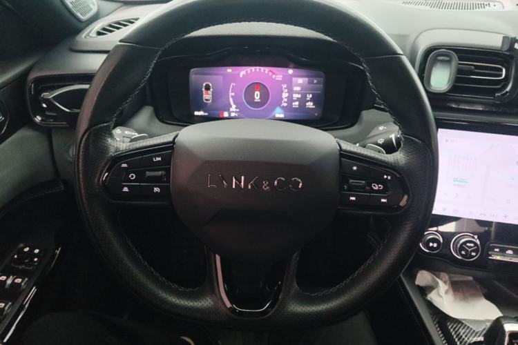 Used Lynk & Co 03 2022 1.5TD DCT JingPro Steering Wheel