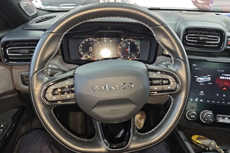 Used Lynk & Co 03 2022 1.5TD DCT JingPro Steering Wheel