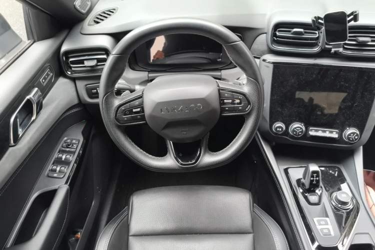 Used Lynk & Co 03 2022 2.0TD DCT JingPro Steering Wheel