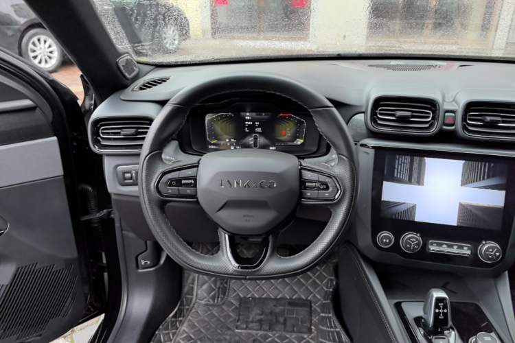 Used Lynk & Co 03 2022 1.5TD DCT JingPro Steering Wheel