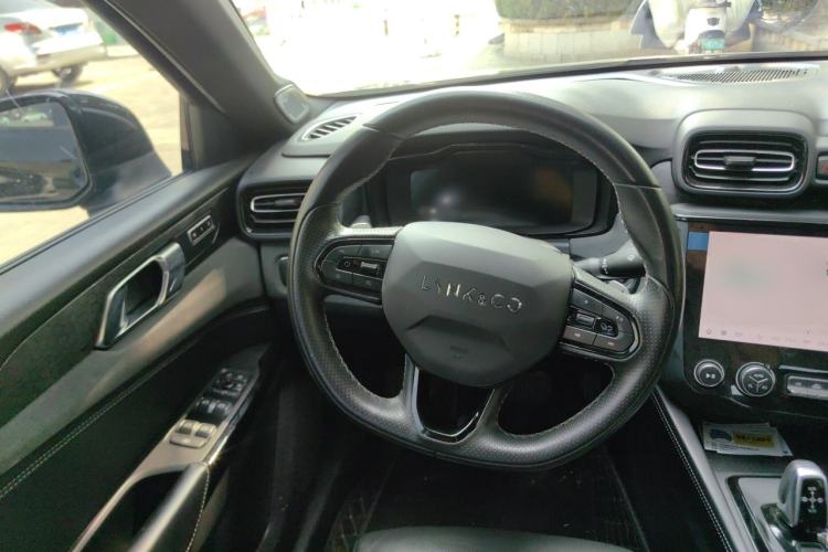 Used Lynk & Co 03 2022 2.0TD DCT JingPro Steering Wheel