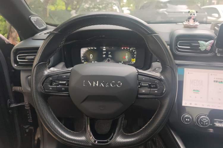Used Lynk & Co 03 2022 2.0TD DCT JingPro Steering Wheel