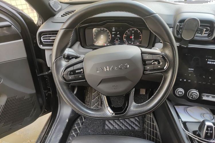 Used Lynk & Co 03 2022 1.5TD DCT JingPro Steering Wheel