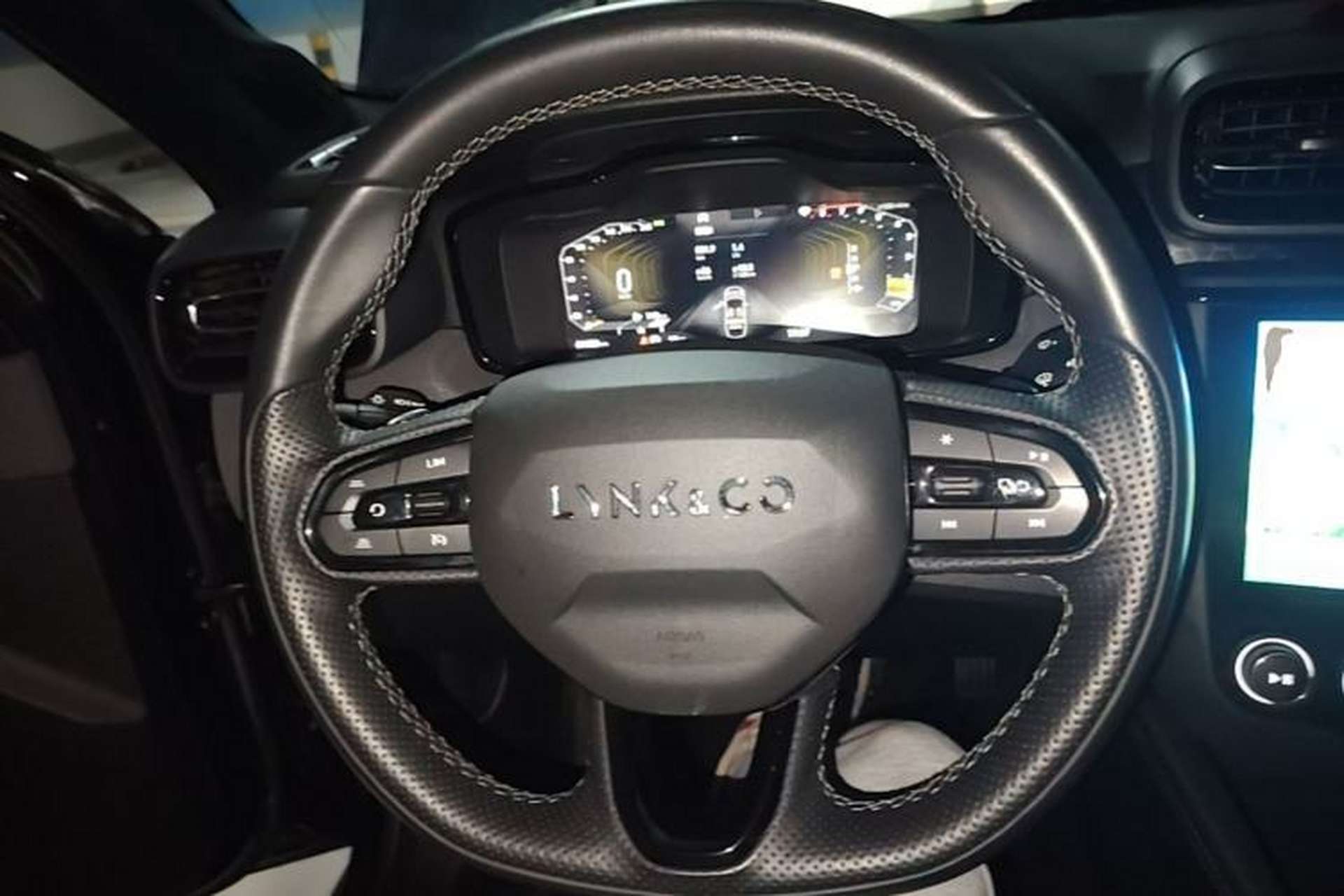 Used Lynk & Co 03 2022 2.0TD DCT GenioPlus Steering Wheel