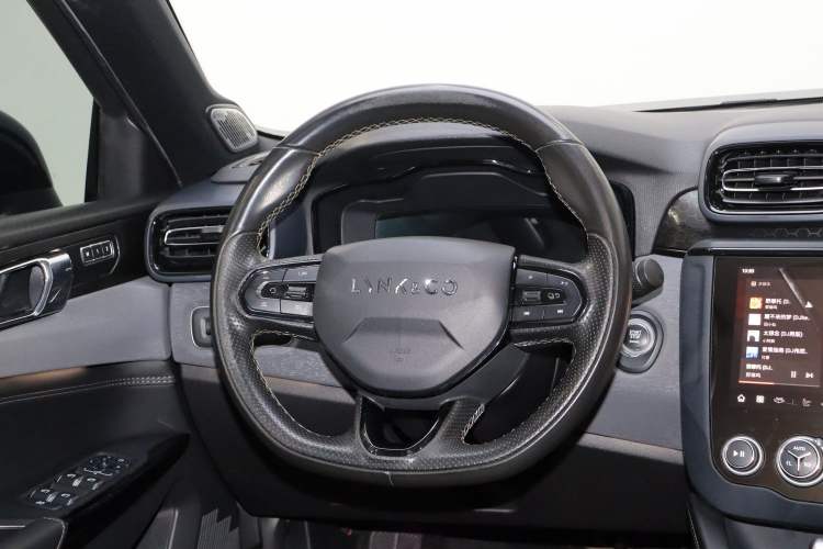 Used Lynk & Co 03 2022 2.0TD DCT JingPro Steering Wheel