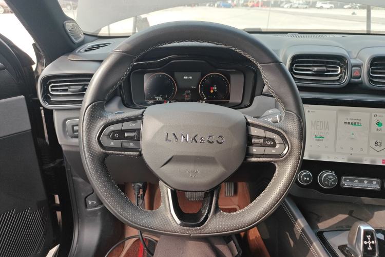 Used Lynk & Co 03 2022 2.0TD DCT JingPro Steering Wheel