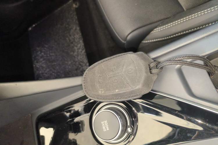 Used Lynk & Co 03 2022 2.0TD DCT JingPro Vehicle Key