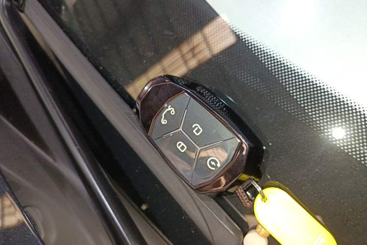 Used Lynk & Co 03 2022 2.0TD DCT JingPro Vehicle Key