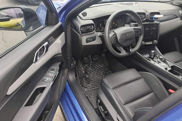 Used Lynk & Co 03 2022 2.0TD DCT JingPro Driver Seat