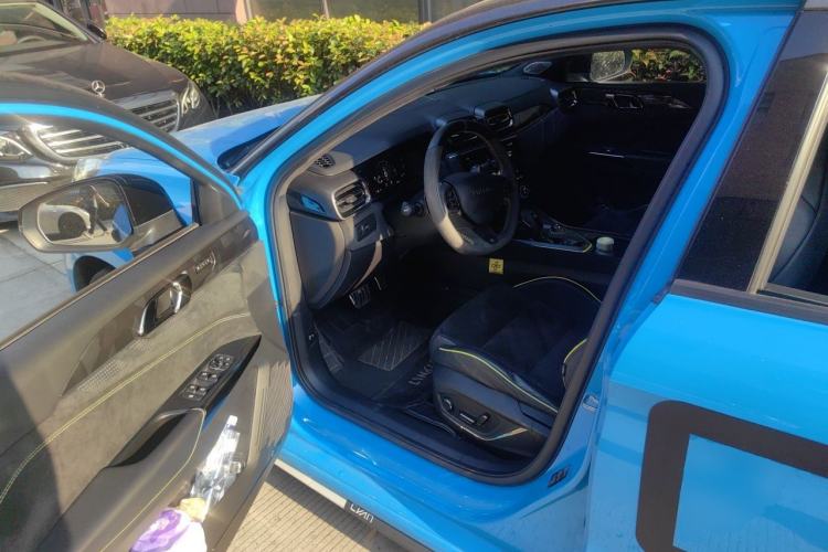 Used Lynk & Co 03 2022 03+ Cyan Custom Performance Kit Driver Seat