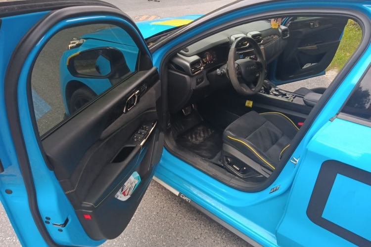 Used Lynk & Co 03 2022 03+ Cyan Custom Performance Kit Driver Seat