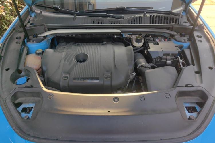 Used Lynk & Co 03 2022 03+ Cyan Custom Performance Kit Engine Bay