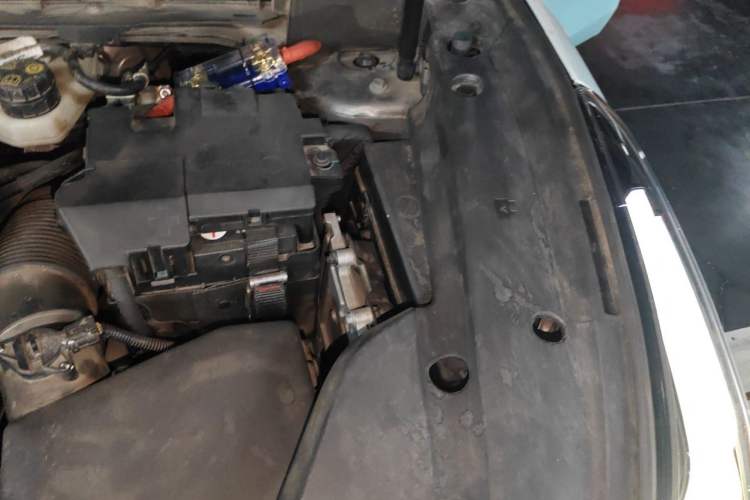 Used Lynk & Co 03 2022 2.0TD DCT JingPro Engine Bay Left