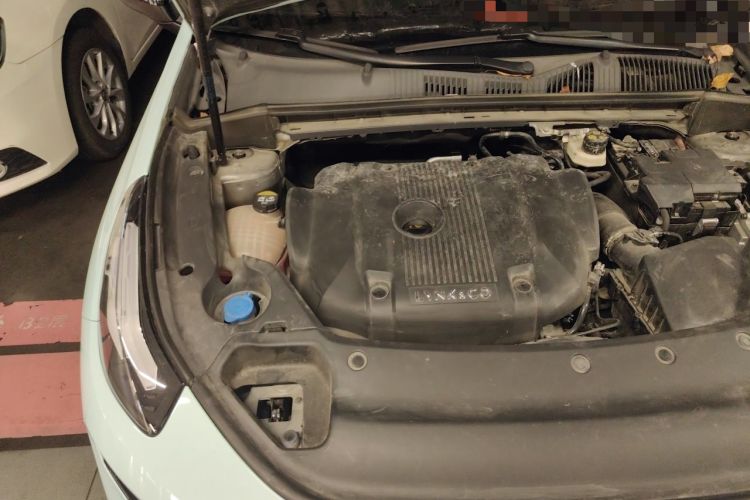 Used Lynk & Co 03 2022 2.0TD DCT JingPro Engine Bay Right