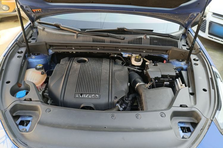 Used Lynk & Co 03 2022 1.5TD DCT JingPro Engine Bay