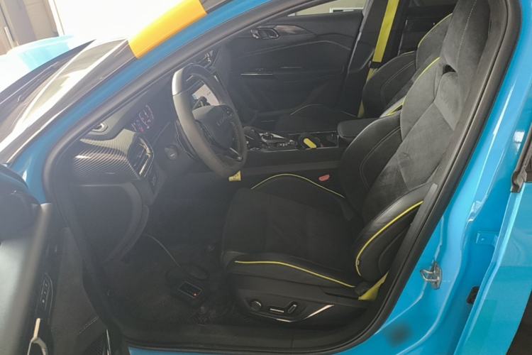 Used Lynk & Co 03 2022 03+ Cyan Custom Edition Left Front Seat