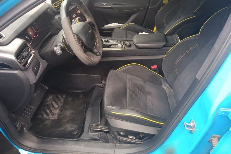 Used Lynk & Co 03 2022 03+ Cyan Custom Performance Kit Left Front Seat