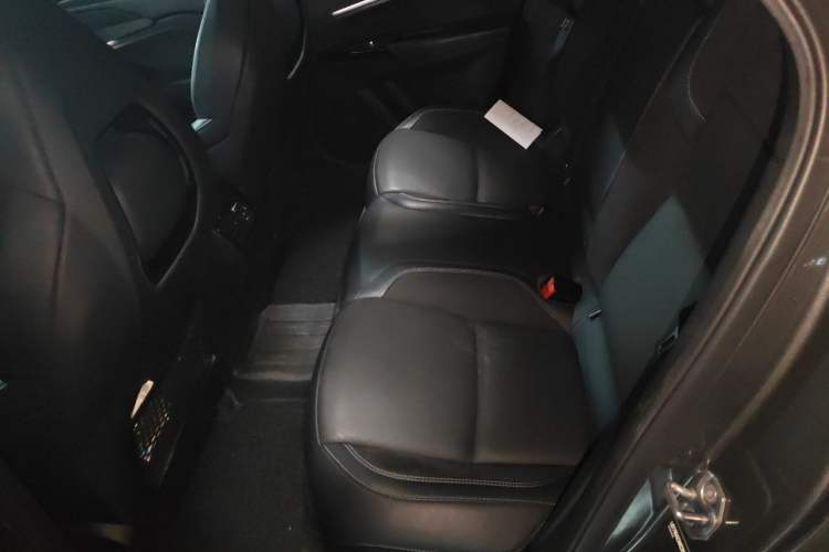 Used Lynk & Co 03 2022 2.0TD DCT JingPro Left Rear Seat