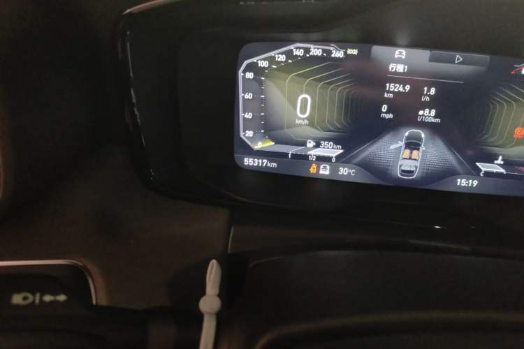 Used Lynk & Co 03 2022 2.0TD DCT JingPro Odometer Close Up