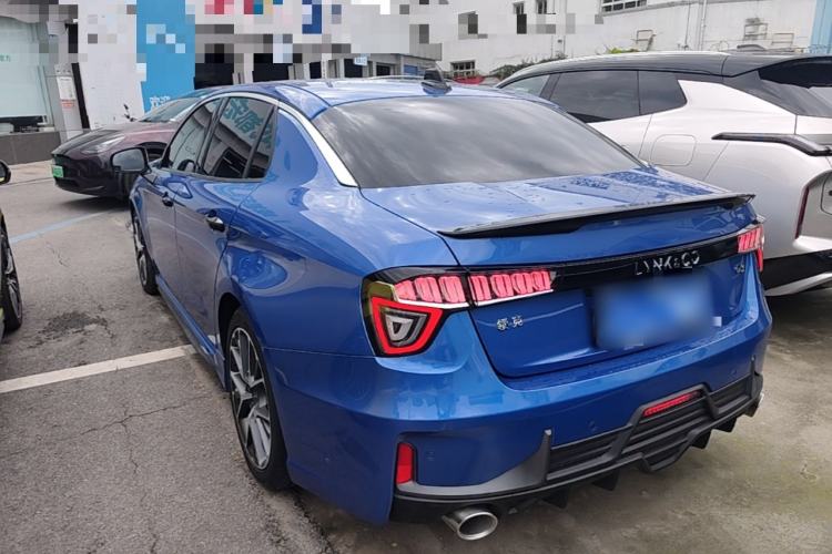 Used Lynk & Co 03 2022 2.0TD DCT JingPro Rear Left 45 Deg