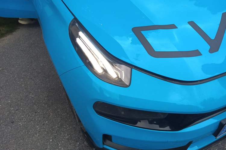 Used Lynk & Co 03 2022 03+ Cyan Custom Performance Kit Right Front Headlight