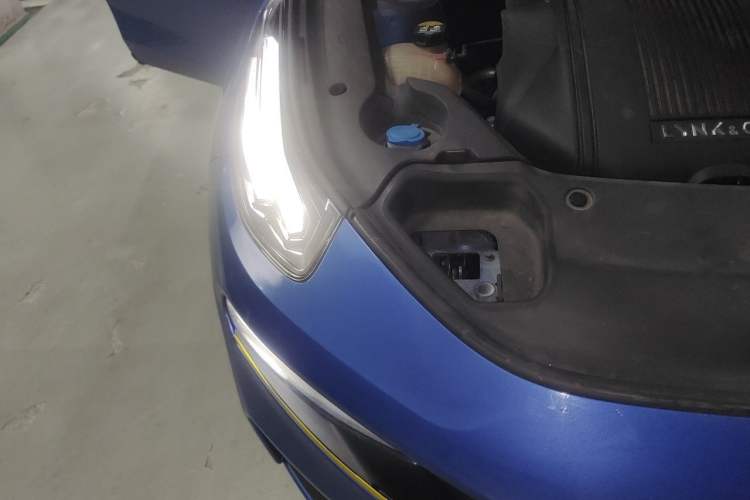 Used Lynk & Co 03 2022 1.5TD DCT JingPro Right Front Headlight