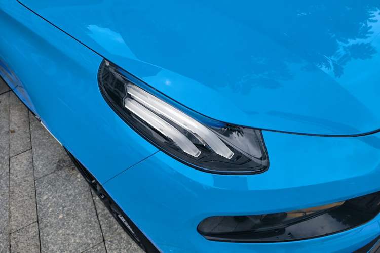 Used Lynk & Co 03 2022 03+ Cyan Custom Performance Kit Right Front Headlight