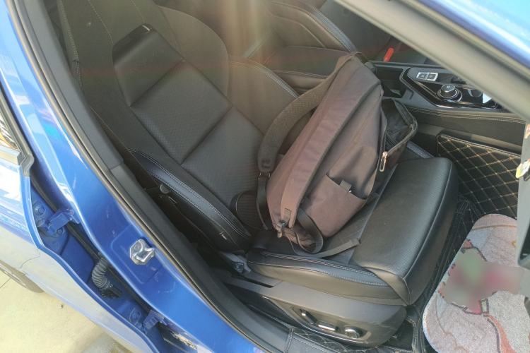 Used Lynk & Co 03 2022 1.5TD DCT JingPro Right Front Seat