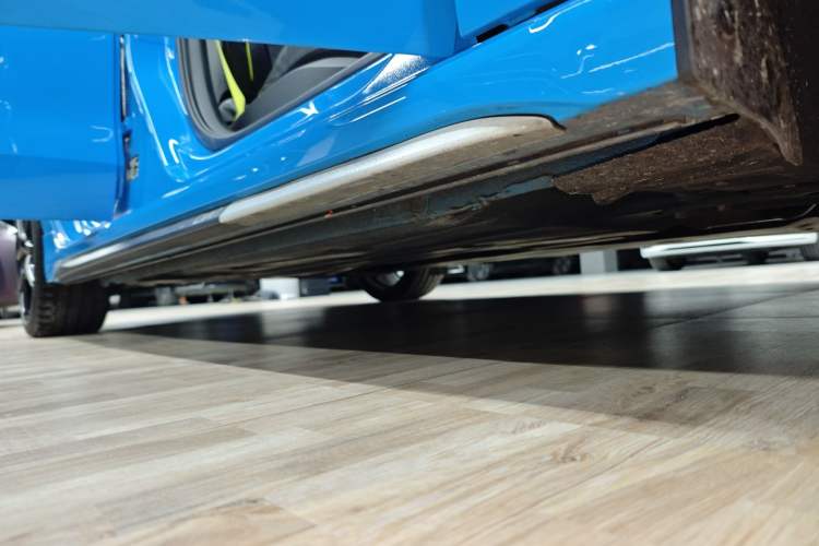 Used Lynk & Co 03 2022 03+ Cyan Custom Performance Kit Right Side Sill