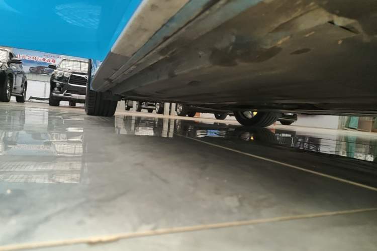 Used Lynk & Co 03 2022 03+ Cyan Custom Performance Kit Right Side Sill