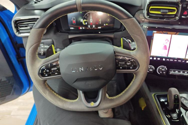 Used Lynk & Co 03 2022 03+ Cyan Custom Performance Kit Steering Wheel