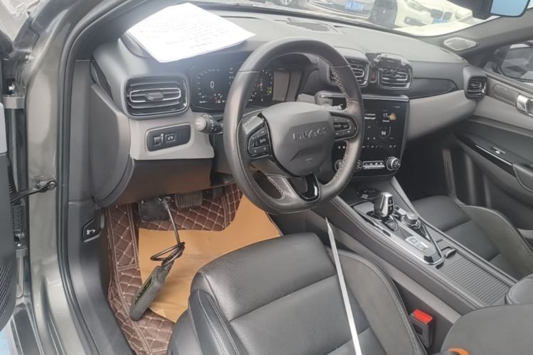 Used Lynk & Co 03 2022 1.5TD DCT JingPro Center Console