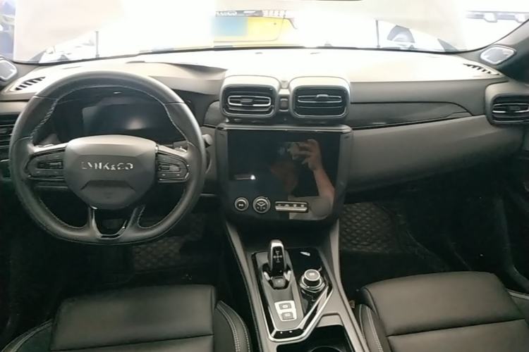 Used Lynk & Co 03 2022 1.5TD DCT JingPro Center Console
