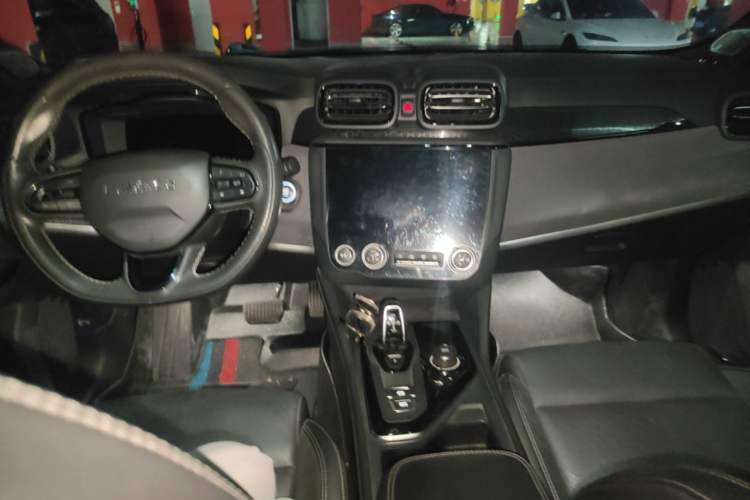 Used Lynk & Co 03 2022 1.5TD DCT JingPro Center Console