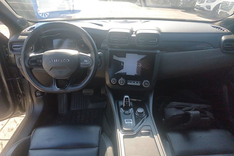 Used Lynk & Co 03 2022 2.0TD DCT GenioPlus Center Console