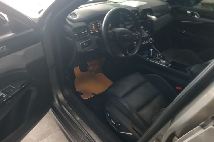 Used Lynk & Co 03 2022 1.5TD DCT JingPro Driver Seat