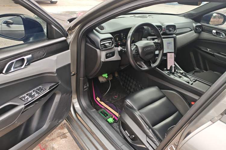 Used Lynk & Co 03 2022 2.0TD DCT GenioPlus Driver Seat