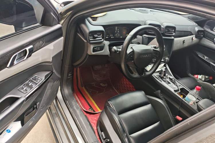 Used Lynk & Co 03 2022 1.5TD DCT JingPlus Driver Seat