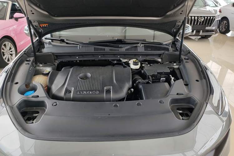 Used Lynk & Co 03 2022 2.0TD DCT GenioPlus Engine Bay