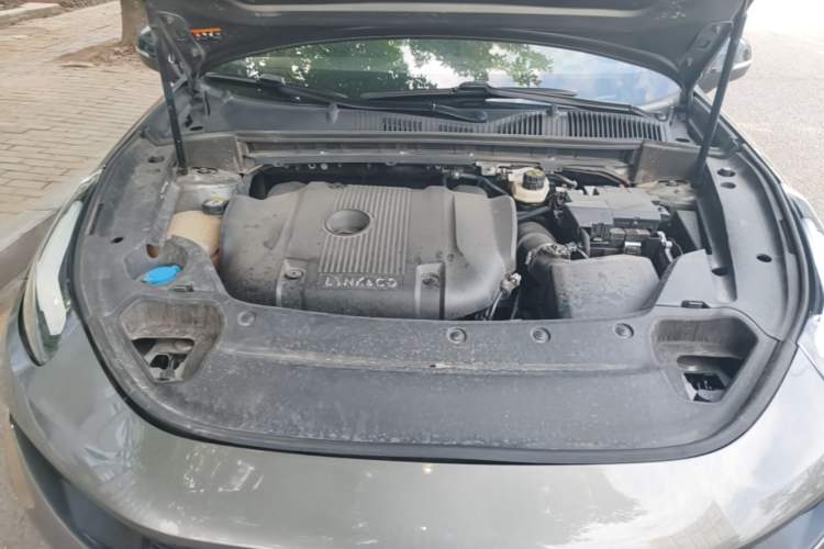 Used Lynk & Co 03 2022 2.0TD DCT JingPro Engine Bay