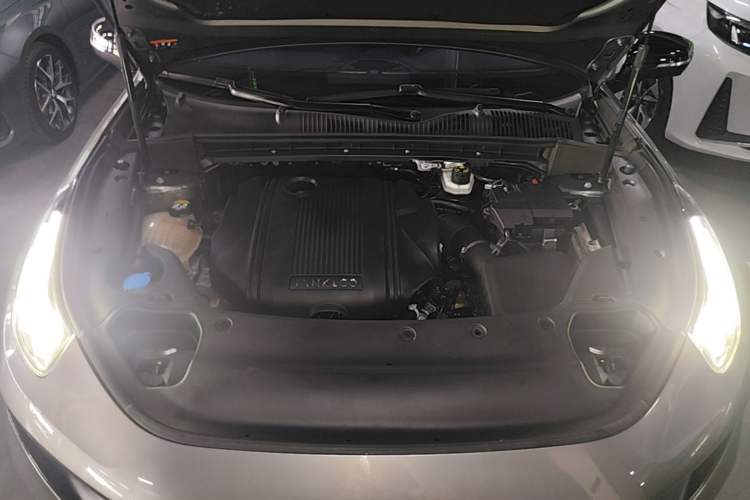 Used Lynk & Co 03 2022 1.5TD DCT JingPro Engine Bay