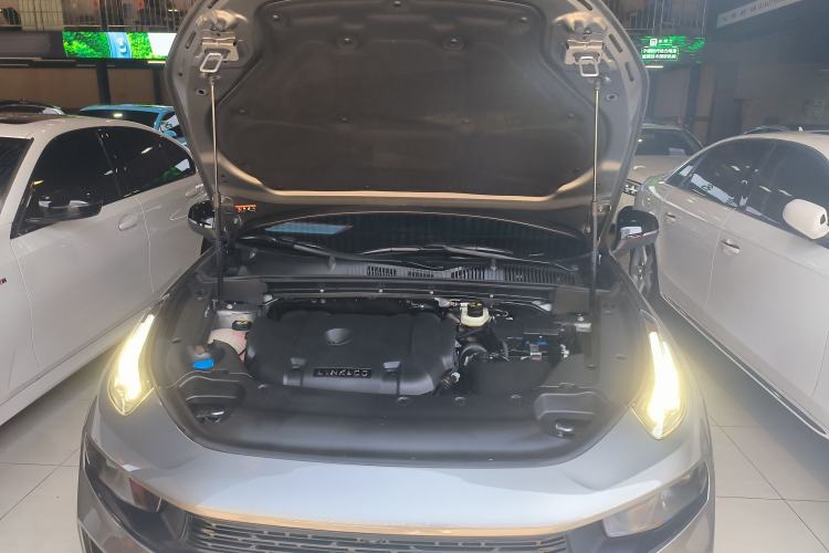 Used Lynk & Co 03 2022 2.0TD DCT JingPro Engine Bay