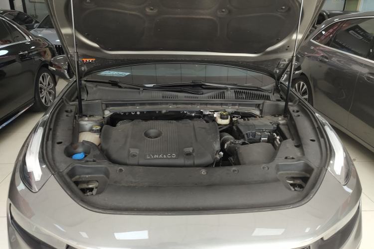 Used Lynk & Co 03 2022 2.0TD DCT JingPro Engine Bay